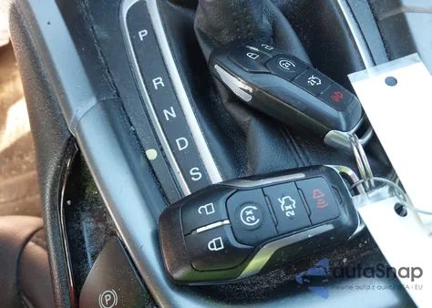 2016 Ford Fusion Titanium из США, поврежденный, VIN 3FA6P0K9XGR217587